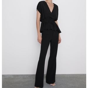 ♥️ NWT Zara Black Belted Top